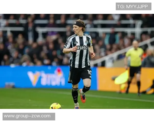 英超新黑马崛起九轮过后黑猫队展现强大实力引发关注