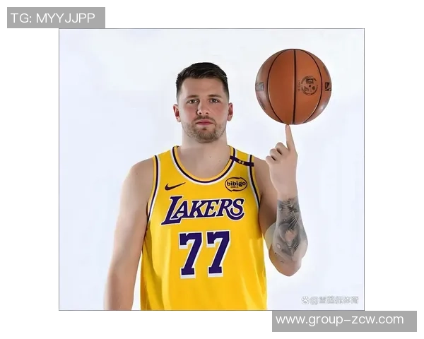 詹姆斯称赞东契奇身体状态出色有助于赛后恢复表现提升 詹姆斯称赞东契奇身体状态出色有助于赛后恢复表现提升