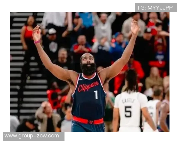 哈登生涯得分突破28000成NBA历史第三位后卫仅次于科比和乔丹 哈登生涯得分突破28000成NBA历史第三位后卫仅次于科比和乔丹